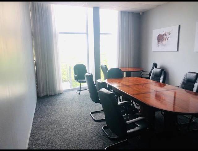580M² OFFICE FOR SALE IN UMHLANGA RIDGE